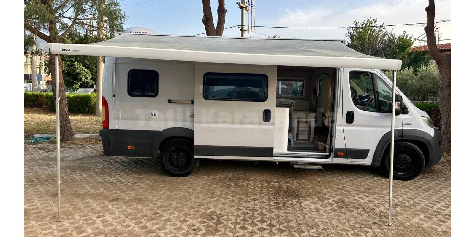 2024 yapımı 4 kişilik karavan kaskolu Kuşadasından kiralık - Görsel 4