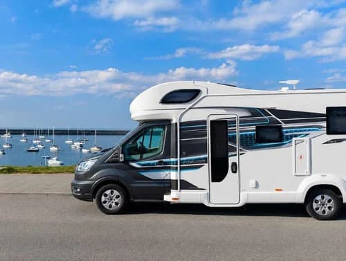Karavan Kiralama ile Denize Sıfır Konfor