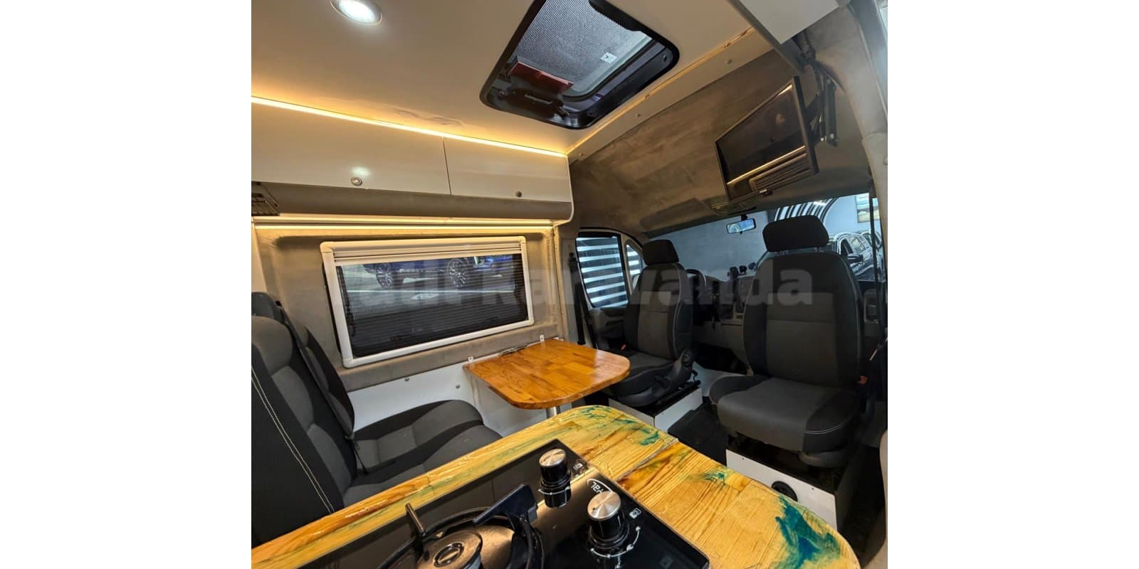 istanbul kiralık karavan 2024 Yapımı Fiat Ducato Moto Karavan - Görsel 8